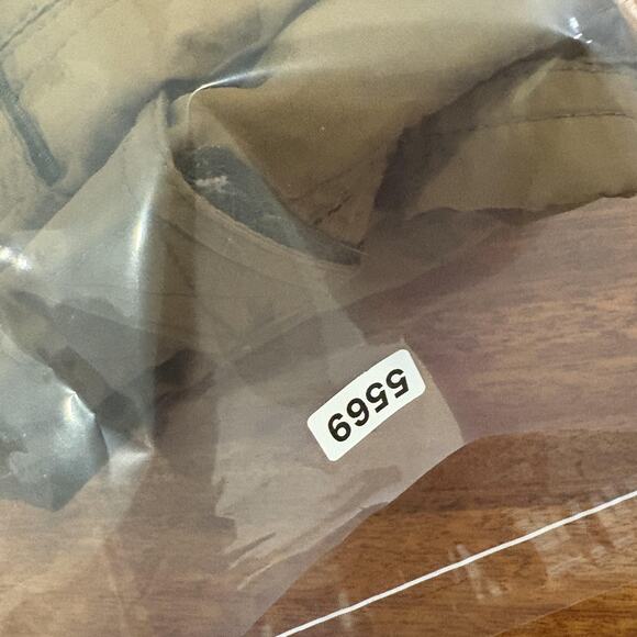 Magellan Outdoors Pants Mens Large Convertible Water Repellent Cargo Hiking - Picture 15 of 15